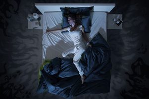 Understanding Causes and Treatment Options for Night Sweats  1