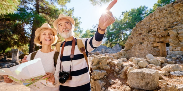 Scientists say that travel ould slow down the aging process and promote good health